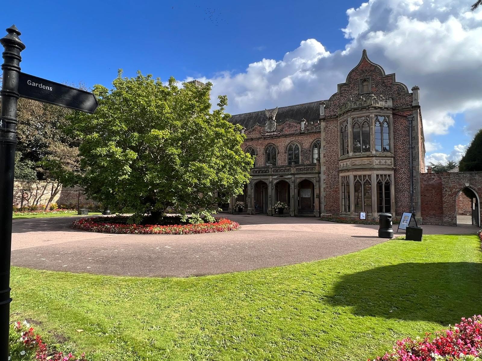 Ayscoughfee Hall Museum and Gardens